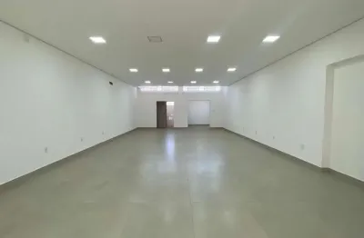 Salão comercial para locação localizado no bairro jardim cica, em jundiaí/sp.