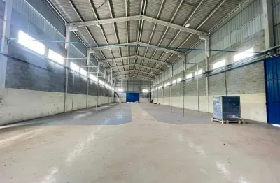 Galpão para locação localizado às margens da rodovia máximo zamboto, em franco da rocha/sp.