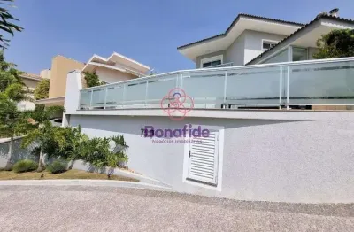 Casa com 3 quartos à venda na Avenida Humberto Cereser, Jundiaí Mirim, Jundiaí