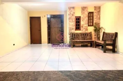 Casa com 3 quartos à venda na Rua Vailan Pelliciari, Vila Galvão, Jundiaí