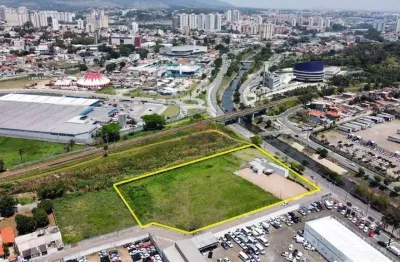 Terreno à venda na Avenida Antônio Frederico Ozanan, Vila Rio Branco, Jundiaí