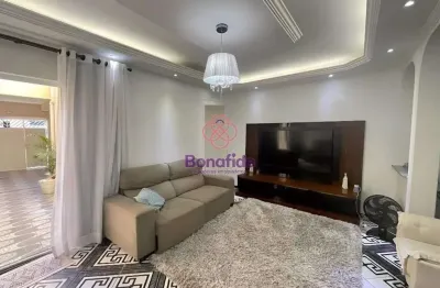 Casa com 4 quartos à venda na Rua Professor José Tavares, Vila Vianelo, Jundiaí