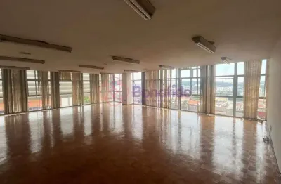 Sala comercial para locação, situado no edifício latorre, no centro, na cidade de jundiaí/sp.