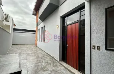 Casa comercial para LOCAÇÃO localizada na RUA DO RETIRO, em Jundiaí/SP.