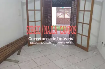 Vendo casa no tarumãs ao lado do  supermercado atacadão