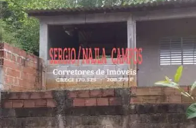 Casa à venda no Pegorelli, Caraguatatuba 