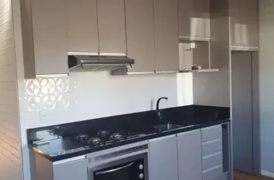 Casa semimobiliada no colina sorriso, com 02 dormitórios (01 suíte) e excelente pátio