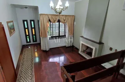 Excelente casa com 249 metros quadrados no bairro floresta.