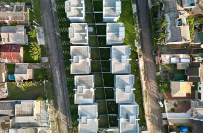 Excelente sobrado com 75,07 metros quadros há uma quadra da praia