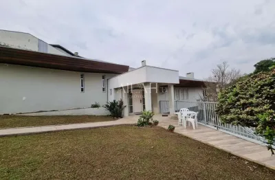 Excelente casa próximo  avenida são leopoldo com 390 metros quadrados