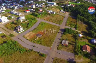 Próximo da br-423, rota do sol, o loteamento residencial san marino conta com 67 lotes, com áreas a partir de 360,00m².  o espaço está localizado em área urbanizada, próximo a áreas verdes e de preser