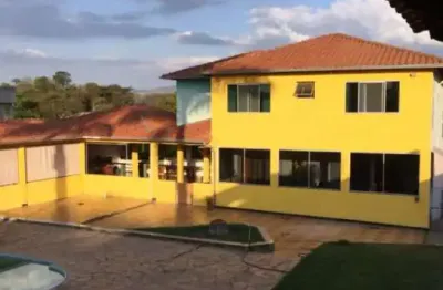 Casa em condomínio fechado com 4 quartos à venda na do coqueiro, quintas da lagoa, sarzedo por r$ 1.550.000
