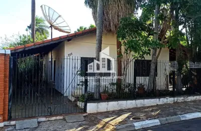 Casa com 3 quartos à venda no Centro, Cesário Lange 