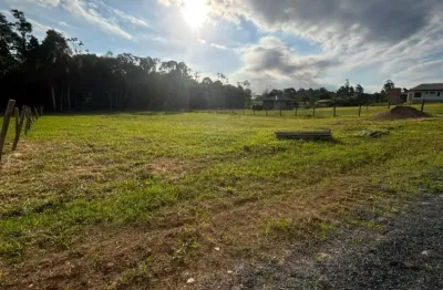 Seu sítio começa aqui!  já pensou em ter um terreno amplo, plano e bem localizado para construir seu refúgio ou investir com segurança? localizado próximo a via rápida | entre a br101 e criciúma  comu