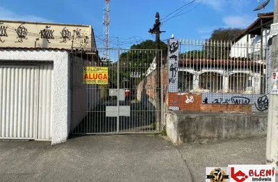 Casa em vila residencial com 1 quarto em santa cruz- rj