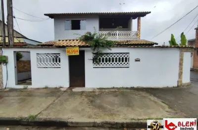 Aluguel de casa linear no condomínio parque tropical santa cruz-rj.