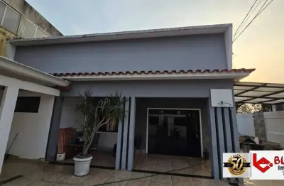 Casa  com 03 quartos com piscina em santa cruz - rj