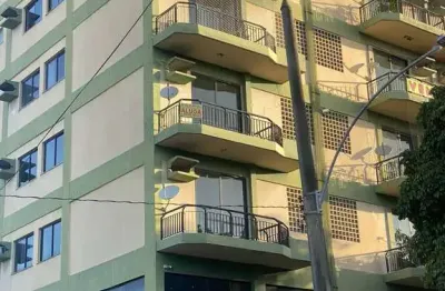 Aptº de 3quartos com suíte e dependência em santa cruz-rj