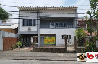 Casa com 02 pavimentos para fins comerciais em santa cruz -rj