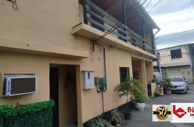 Sobrado  com 4 quartos com varanda e suite em vila resid. em santa cruz- rj