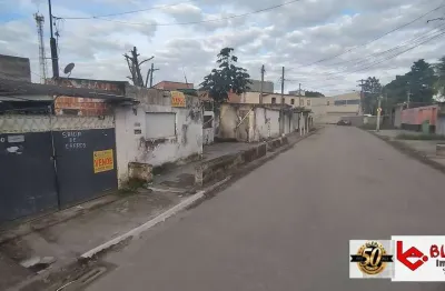 Casa à venda na Rua Bominal, 50, Santa Cruz, Rio de Janeiro