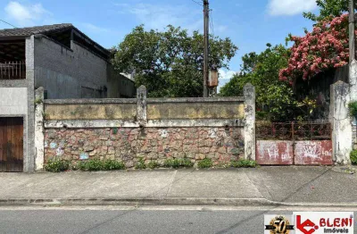 Casa comercial com 2 salas para alugar na Rua Visconde de Araguaia, 386, Santa Cruz, Rio de Janeiro