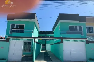 Duplex com 2 suítes em rua asfaltada, na extensão serramar, rio das ostras, rj