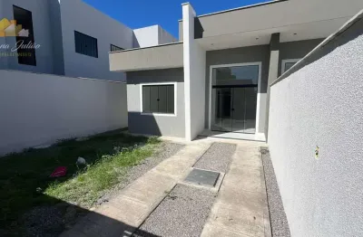 Casa linear, à venda, com 3 quartos, na extensão do bosque, rio das ostras, rj