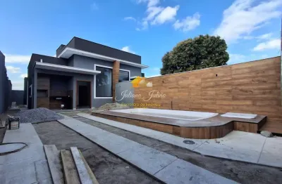 Casa linear com 3 quartos sendo 1 suíte, piscina, a venda no bairro ouro verde em rio das ostras rj