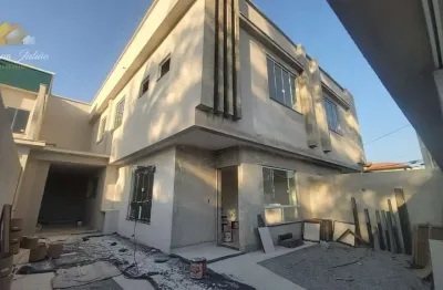 Casa duplex com 3 suítes a venda no bairro ouro verde em rio das ostras rj