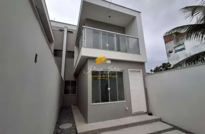 Casa triplex com 3 quartos sendo 1 suíte com closet a venda no jardim mariléa em rio das ostras rj