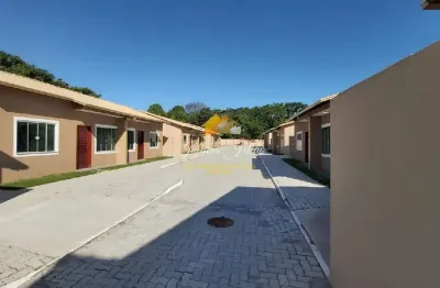 Casa linear com 2 quartos sendo 1 suíte no bairro chácara mariléa em rio das ostras rj