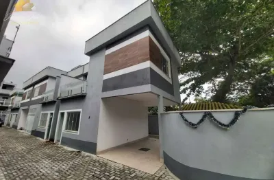 Casa duplex com 2 quartos sendo 1 suíte a venda no bairro âncora em rio das ostras rj