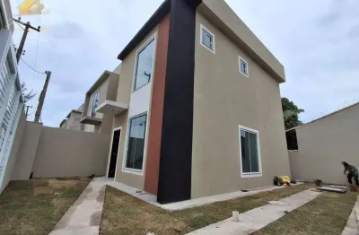 Casa duplex com 3 quartos com quintal a venda no bairro floresta das gaivotas em rio das ostras rj
