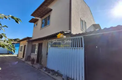 Casa duplex com 3 quartos sendo 2 suítes a venda no bairro enseada das gaivotas em rio das ostras rj