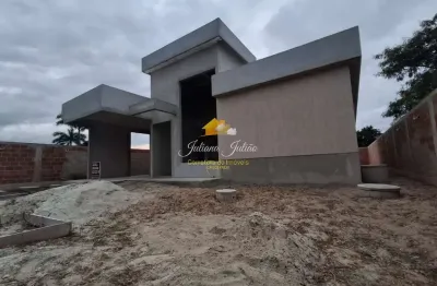 Casa linear de alto padrão com 2 quartos sendo 1 suíte em condomínio, rio das ostras, rj