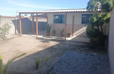 Casa para venda em arraial do cabo, figueira - sabiá, 2 dormitórios, 1 banheiro, 2 vagas