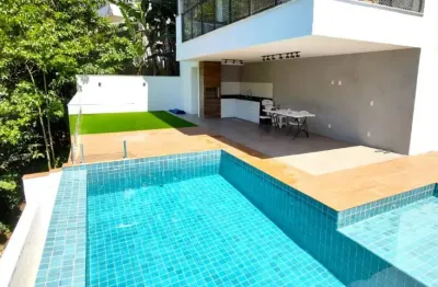 Casa em condominio 3 quartos 1 suítes 2 vagas, pendotiba niterói rj