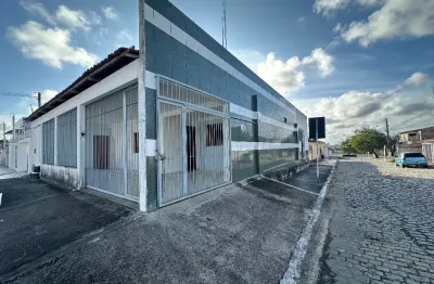 Casa com 4 quartos para alugar na Rua Júlio Ribeiro, 3374, Candelária, Natal