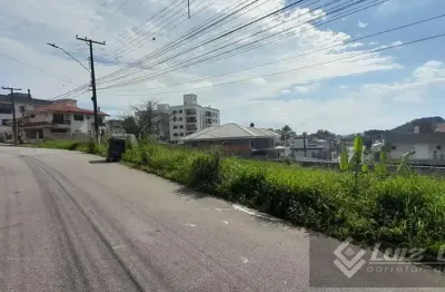 Terreno à venda na Rua dos Flamingos, 100, Pedra Branca, Palhoça