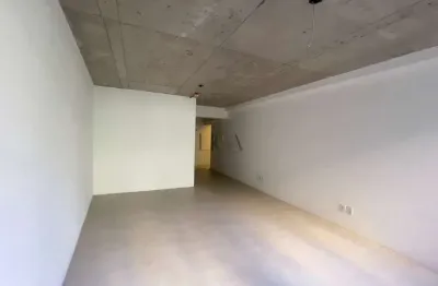 Sala comercial com 1 sala para alugar na avenida iguassu, 495, petrópolis, porto alegre, 49 m2 por r$ 2.150