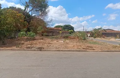 Lote no jd. helvecia  a uma quadra da av. rio verde 450 m²  r$350.000,00