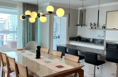 Apartamento com 4 quartos à venda na Rua 230, 375, Meia Praia, Itapema
