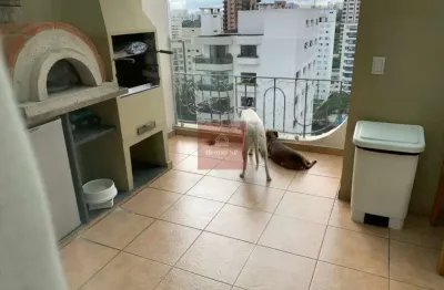 Cobertura! 2 dormitórios, 1 suíte, 2 vagas e com 154m² - moema