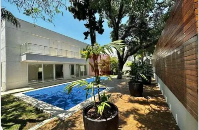 Casa Alto Padrão à Venda no Brooklin  - Imponência e Exclusividade