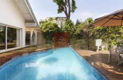 Casa térrea - 4 dormitórios, 2 suítes, 7 vagas e com 580m² - brooklin
