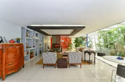 Casa térrea no brooklin - 3 dormitórios, 1 suíte, 4 vagas e com 367m²