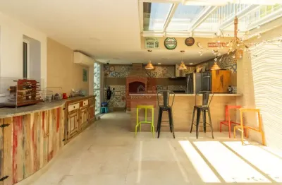 Casa no condomínio ville royale para venda com 4 quartos, sendo 4 suítes