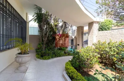 Casa com 4 quartos à venda na Rua Guaripe, --, Vila do Bosque, São Paulo