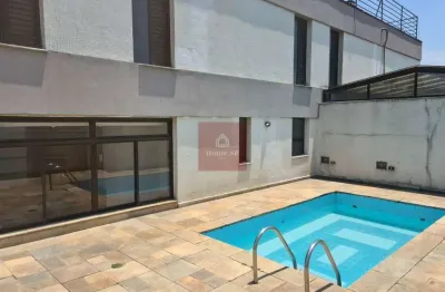 Cobertura duplex com amplo espaço de lazer, piscina e churrasqueira